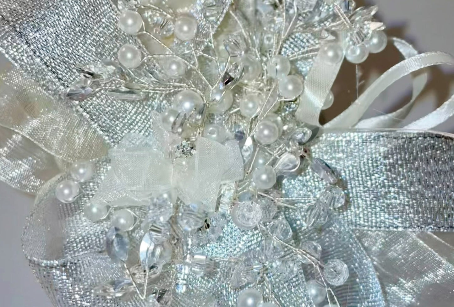 Pearl & Silver - White Lace Bottle Sleeve