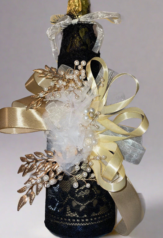 Pearl & Gold - Black Lace Bottle Sleeve